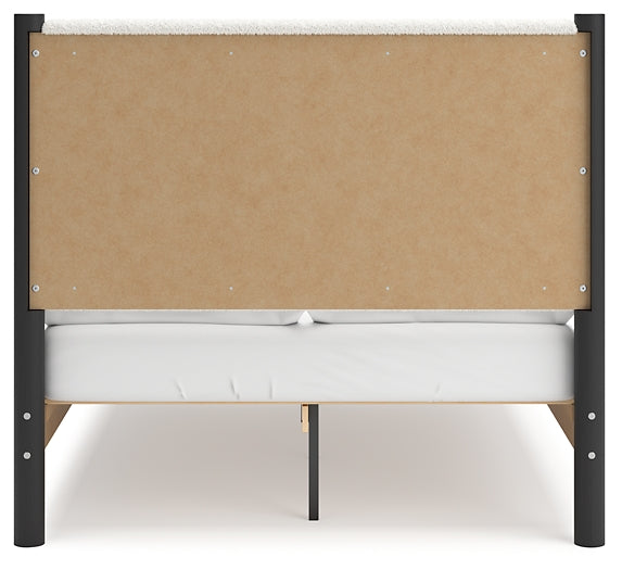 Ashley Express - Cama tapizada Cadmori