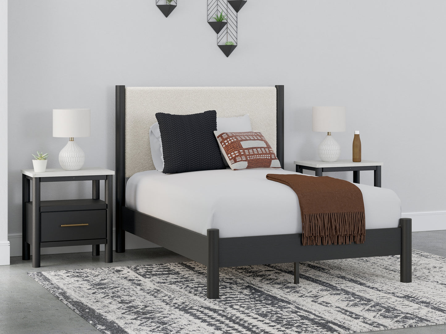 Ashley Express - Cama tapizada Cadmori