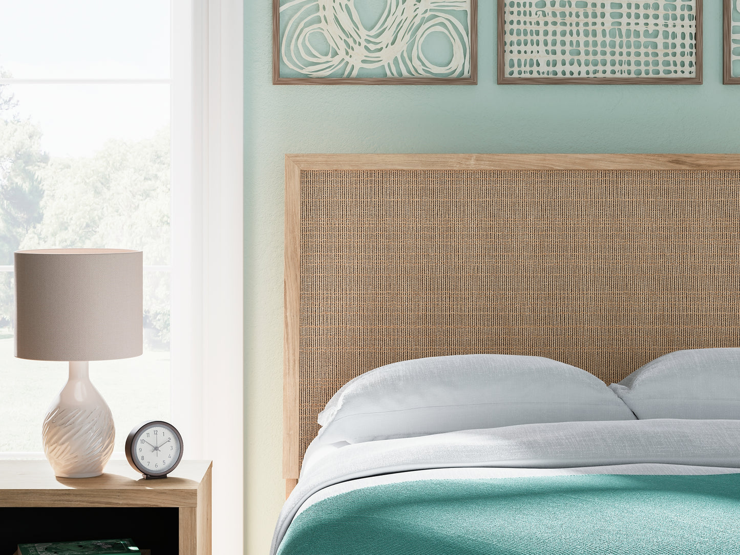 Ashley Express - Cama con paneles Cielden
