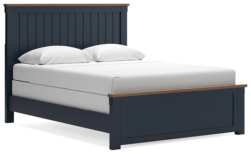 Ashley Express - Cama con paneles Landocken