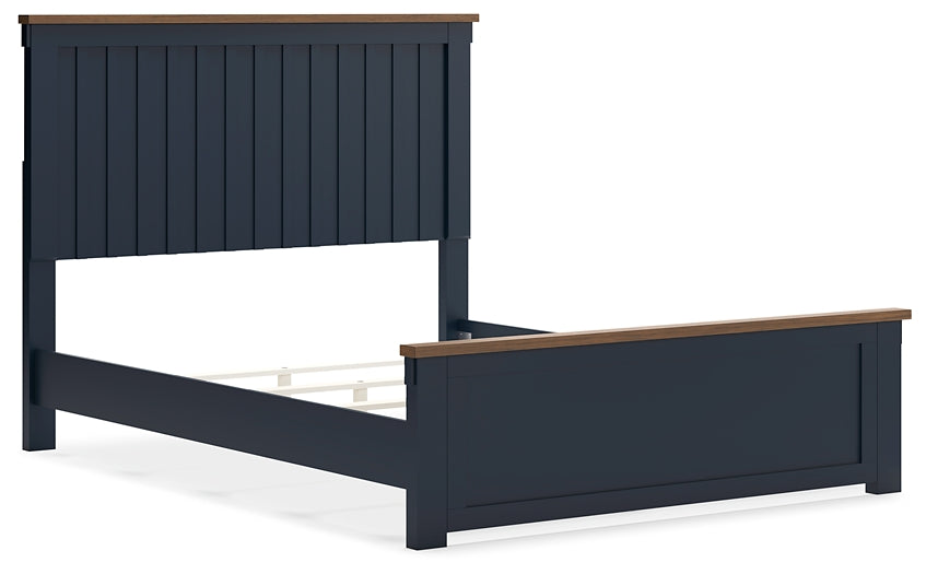 Ashley Express - Cama con paneles Landocken