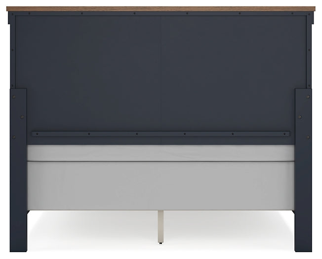 Ashley Express - Cama con paneles Landocken