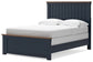 Ashley Express - Cama con paneles Landocken