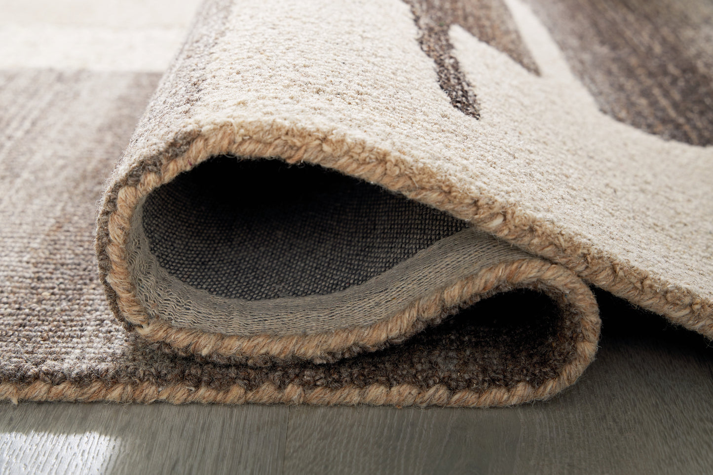 Ashley Express - Alfombra mediana Kencher