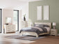 Ashley Express - Cama con paneles Lawroy