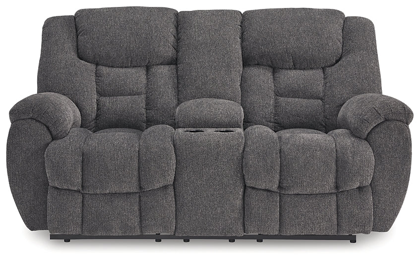 Loveseat doble recreativo Foreside con consola