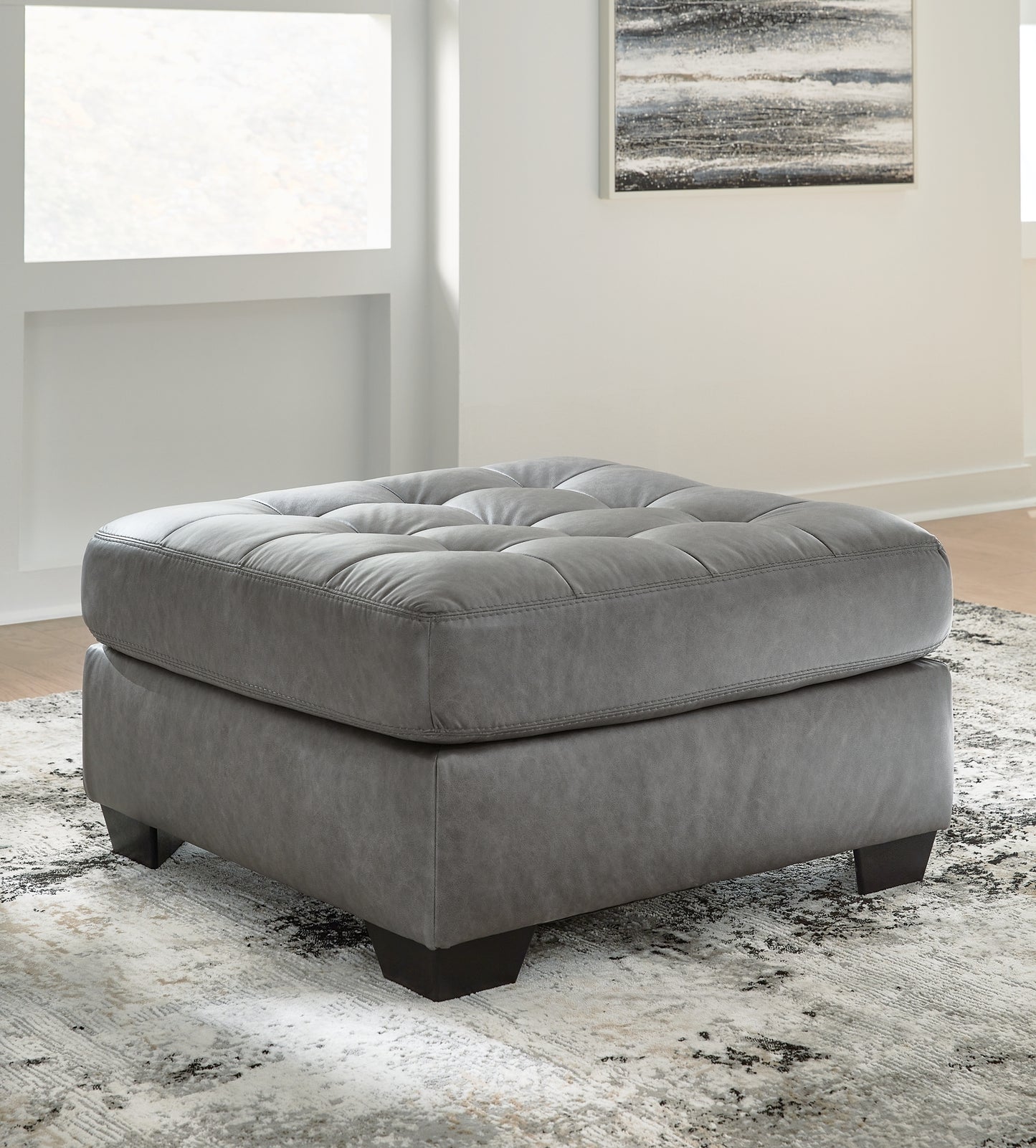 Ashley Express - Otomana extragrande con acento Clairette Court