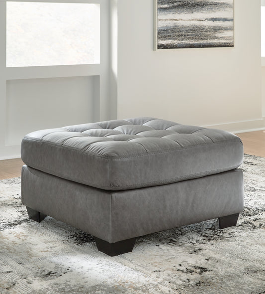 Ashley Express - Otomana extragrande con acento Clairette Court