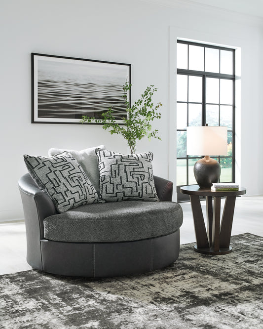 Silla giratoria extragrande con acento Brixley Pier