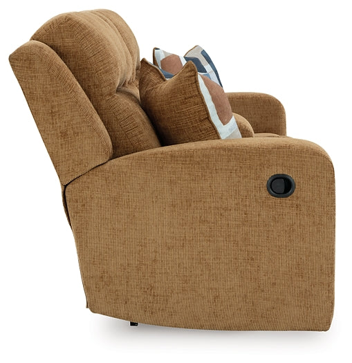 Loveseat doble recreativo Kanlow con consola