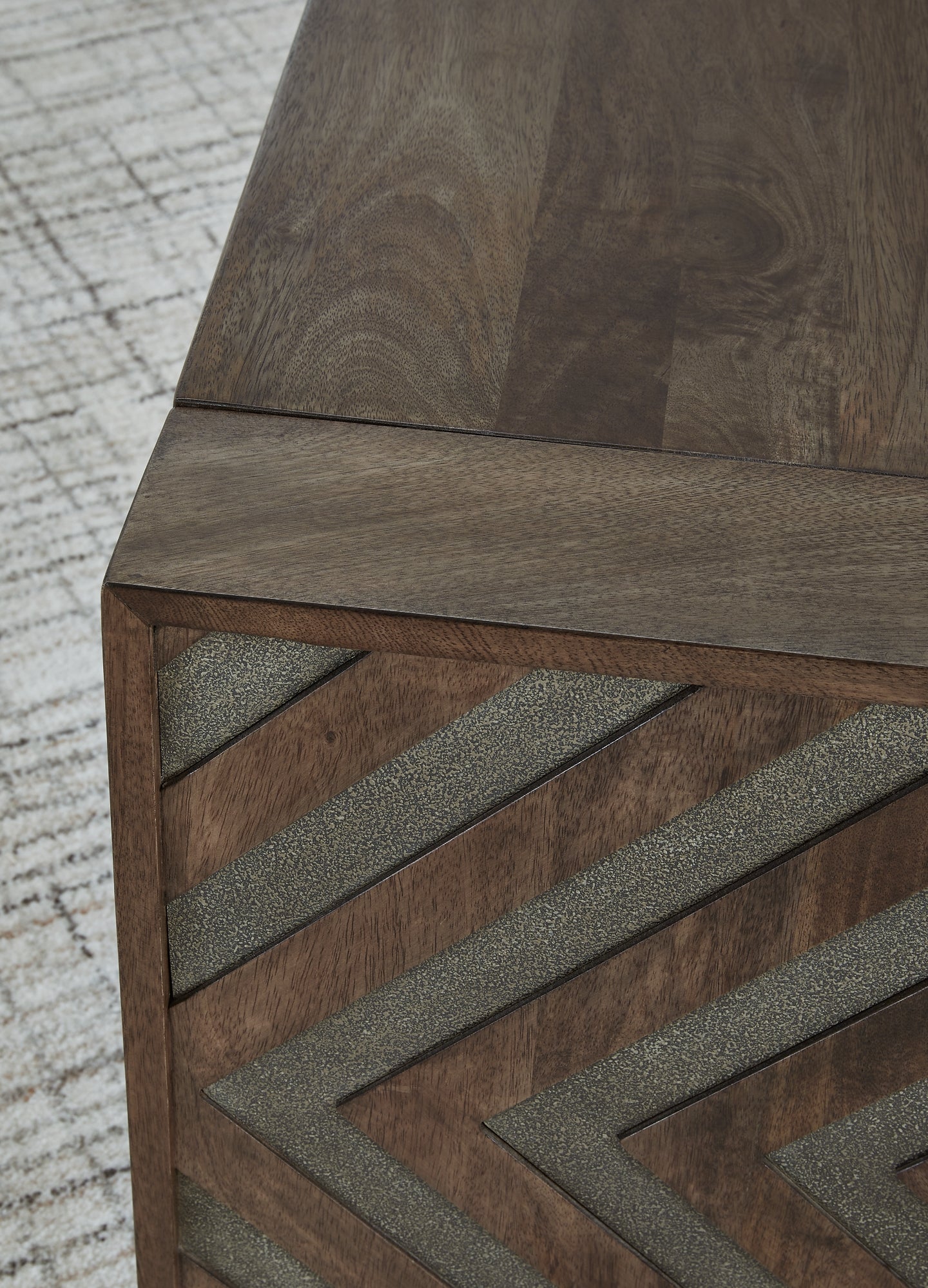 Ashley Express - Mesa de cóctel rectangular Dreggan
