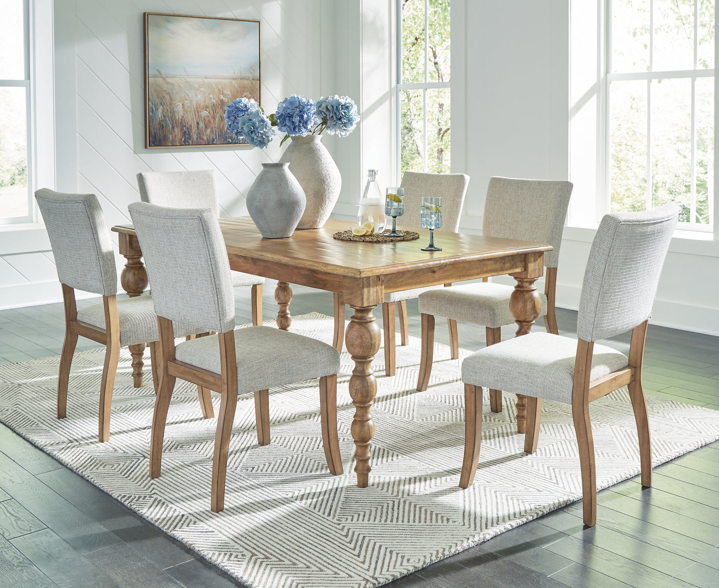 Mesa de comedor Rybergston y 6 sillas