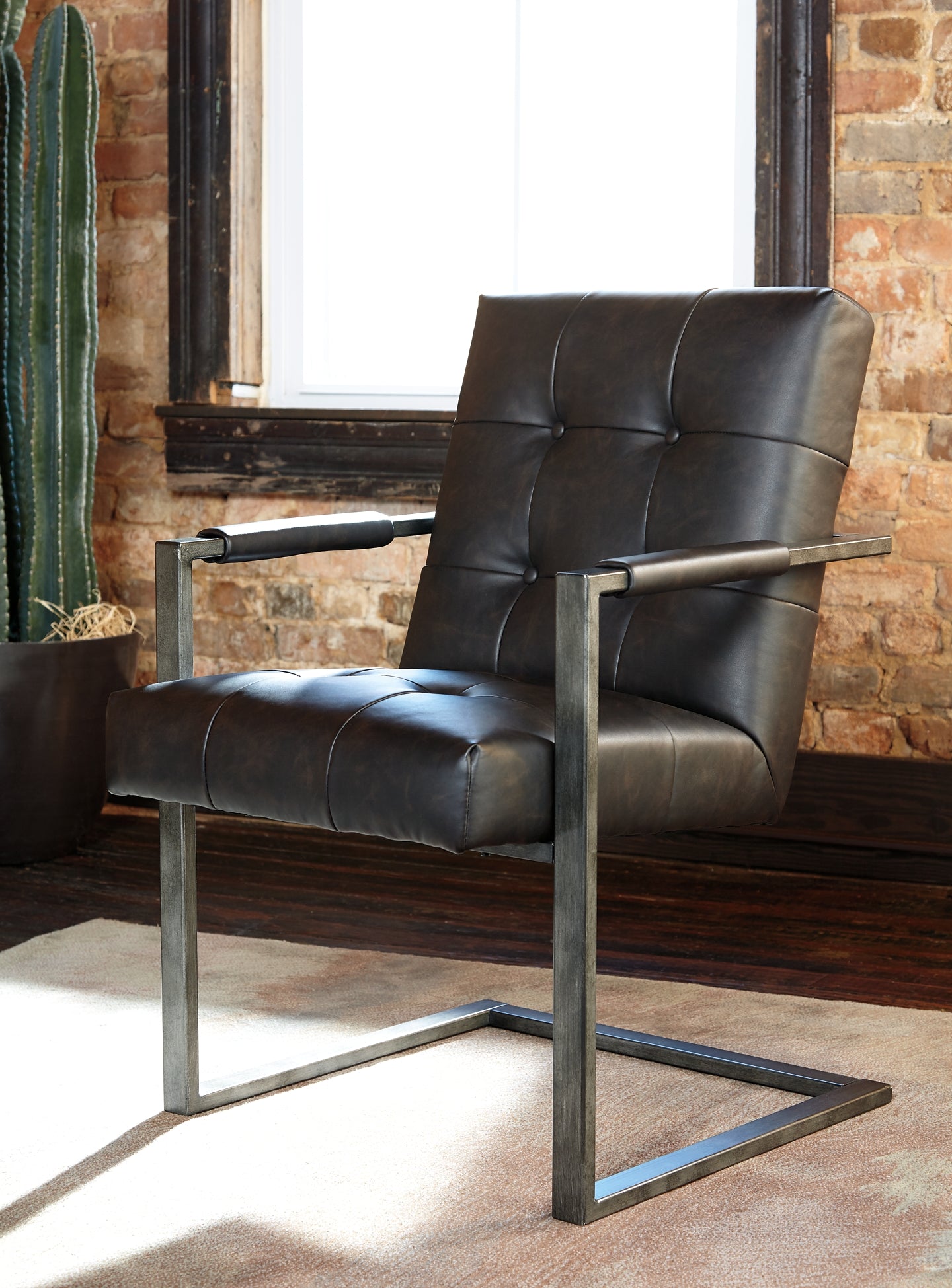 Ashley Express - Silla de escritorio Starmore para oficina en casa (2 unidades)