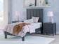 Ashley Express - Cama de plataforma Simmenfort