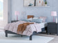 Ashley Express - Cama de plataforma Simmenfort
