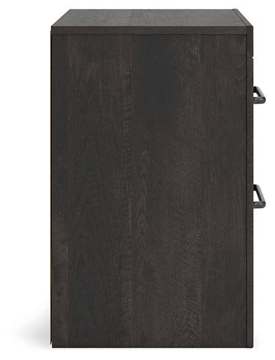 Ashley Express - Mesita de noche de dos cajones Hollivern