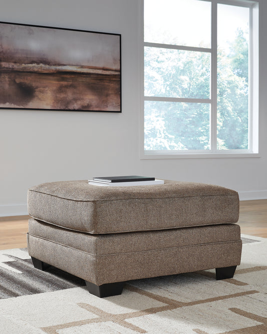 Ashley Express - Otomana decorativa extragrande Cannonbrook
