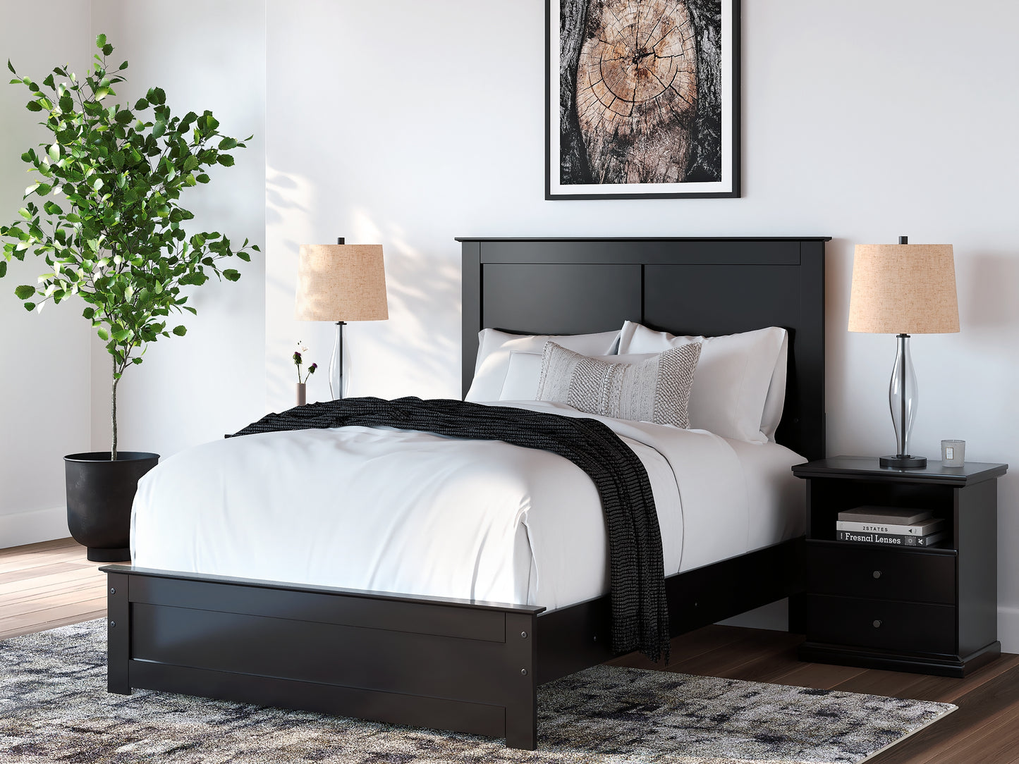 Ashley Express - Cama con paneles Maribel