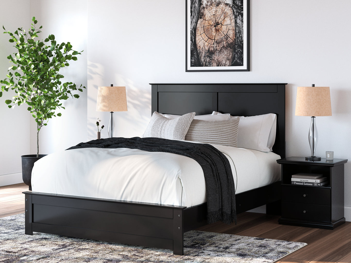 Ashley Express - Cama con paneles Maribel