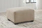 Ashley Express - Otomana extragrande con acento Brogan Bay