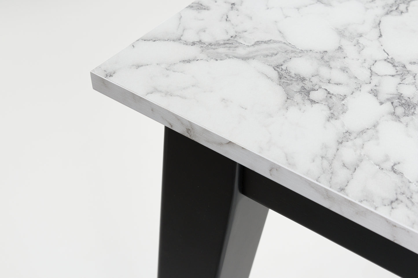 Mesa de comedor Jettaya y 6 sillas