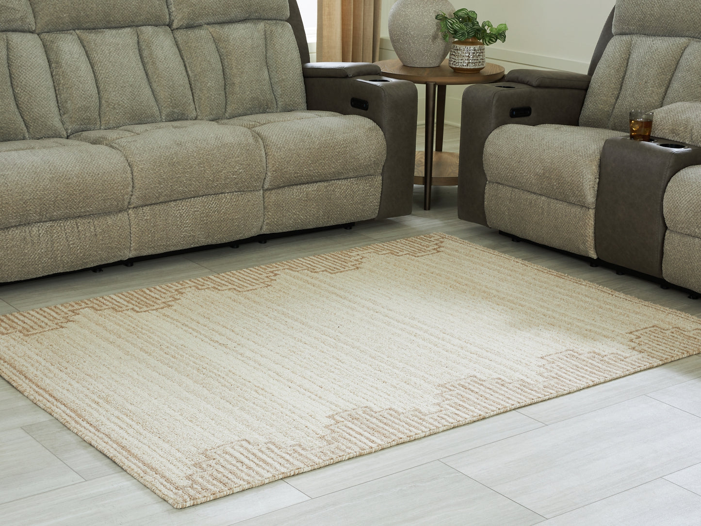 Ashley Express - Alfombra Emorymore mediana