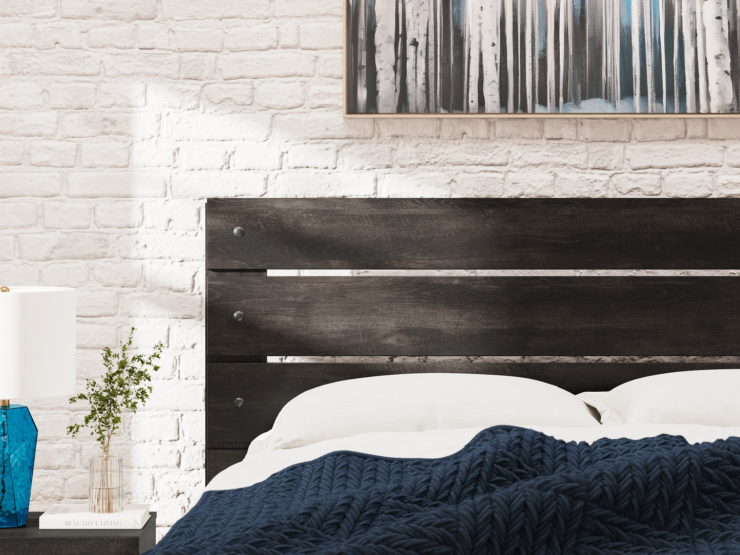 Ashley Express - Cama con paneles Hollivern