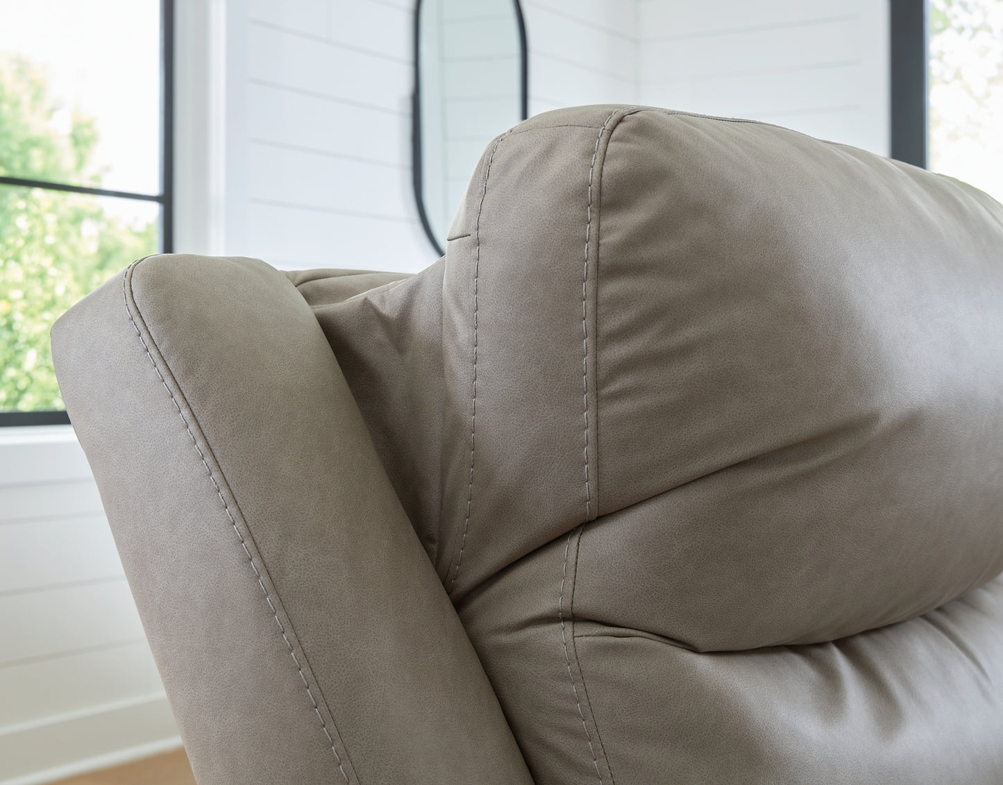 Seccional reclinable Narwhal Place de 6 piezas con consola de almacenamiento