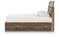 Ashley Express - Cama Queen Chirason con paneles