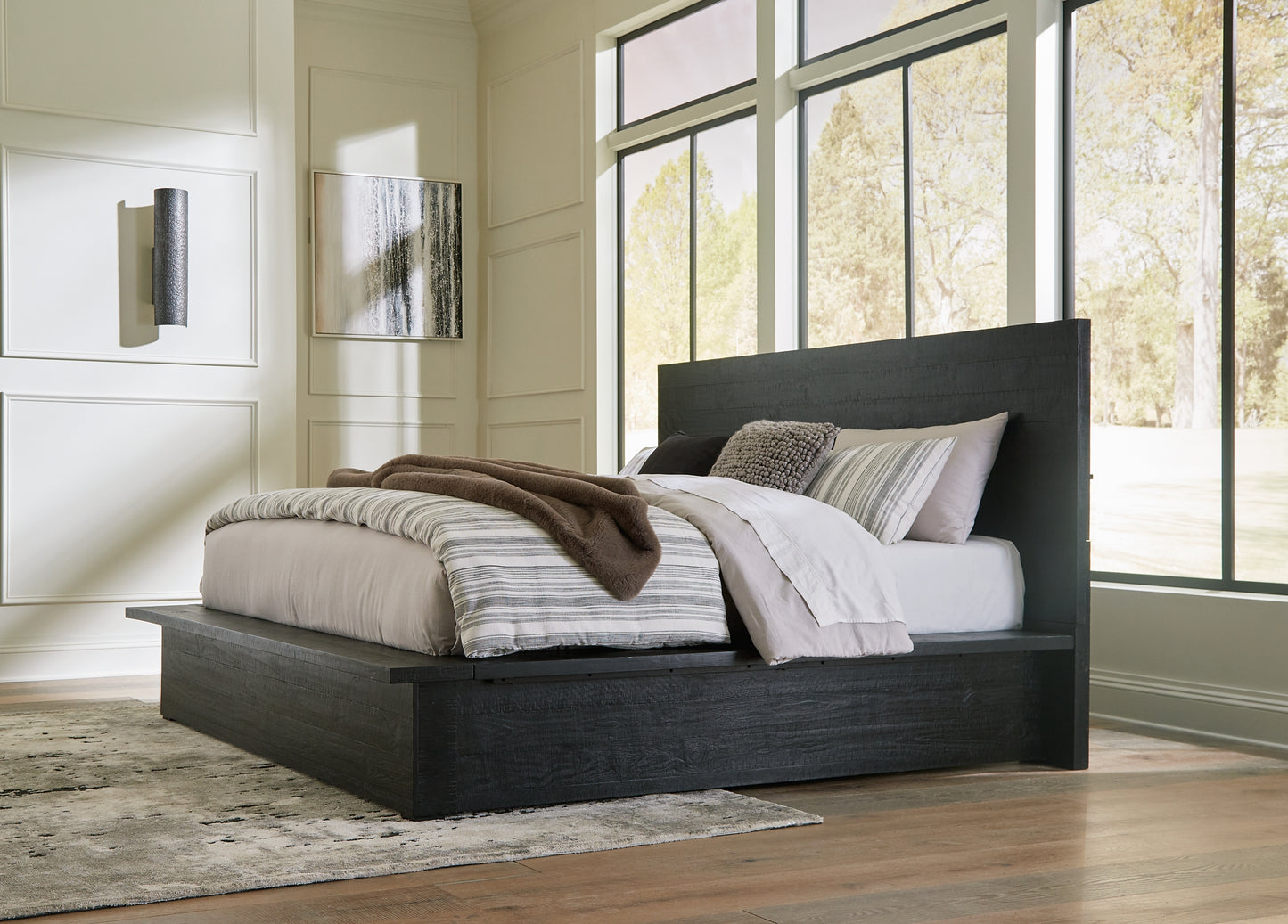 Cama King Londer con paneles, tocador con espejo y mesita de noche
