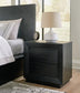 Cama California King con paneles, tocador con espejo y mesita de noche de Londer