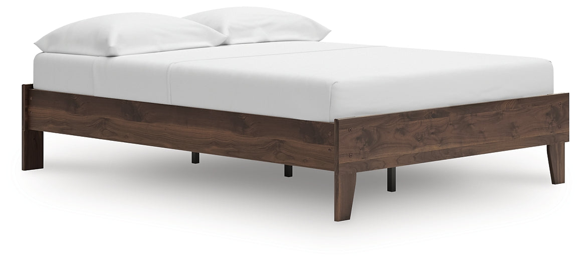 Ashley Express - Cama de plataforma Calverson