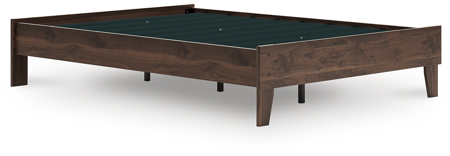 Ashley Express - Cama de plataforma Calverson