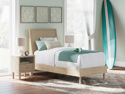Ashley Express - Cama individual con paneles Cielden