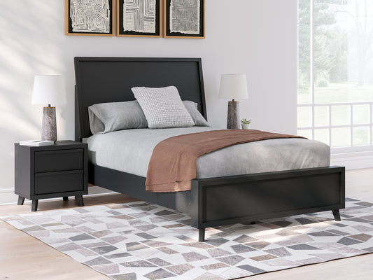 Ashley Express - Cama Danziar con paneles completos