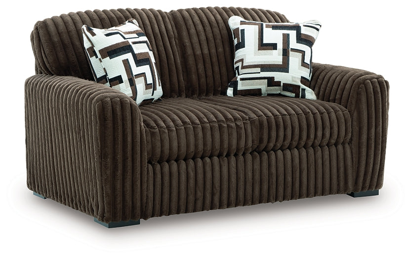 Loveseat de Midnight-Madness