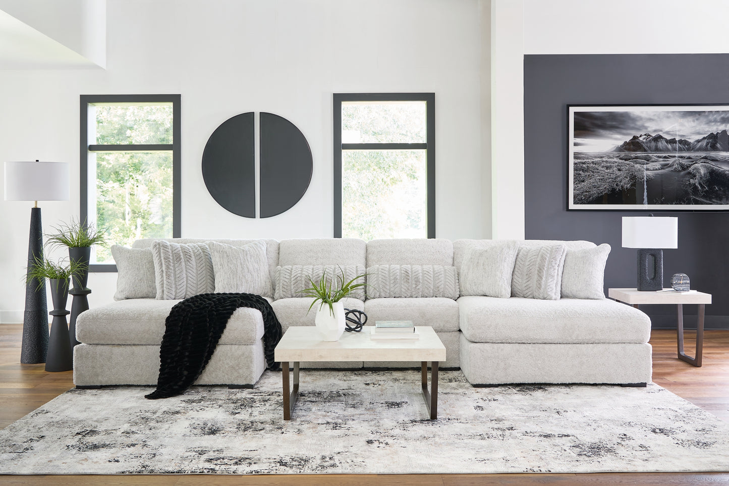 Seccional de 4 piezas Cuddle Plush con chaise longue