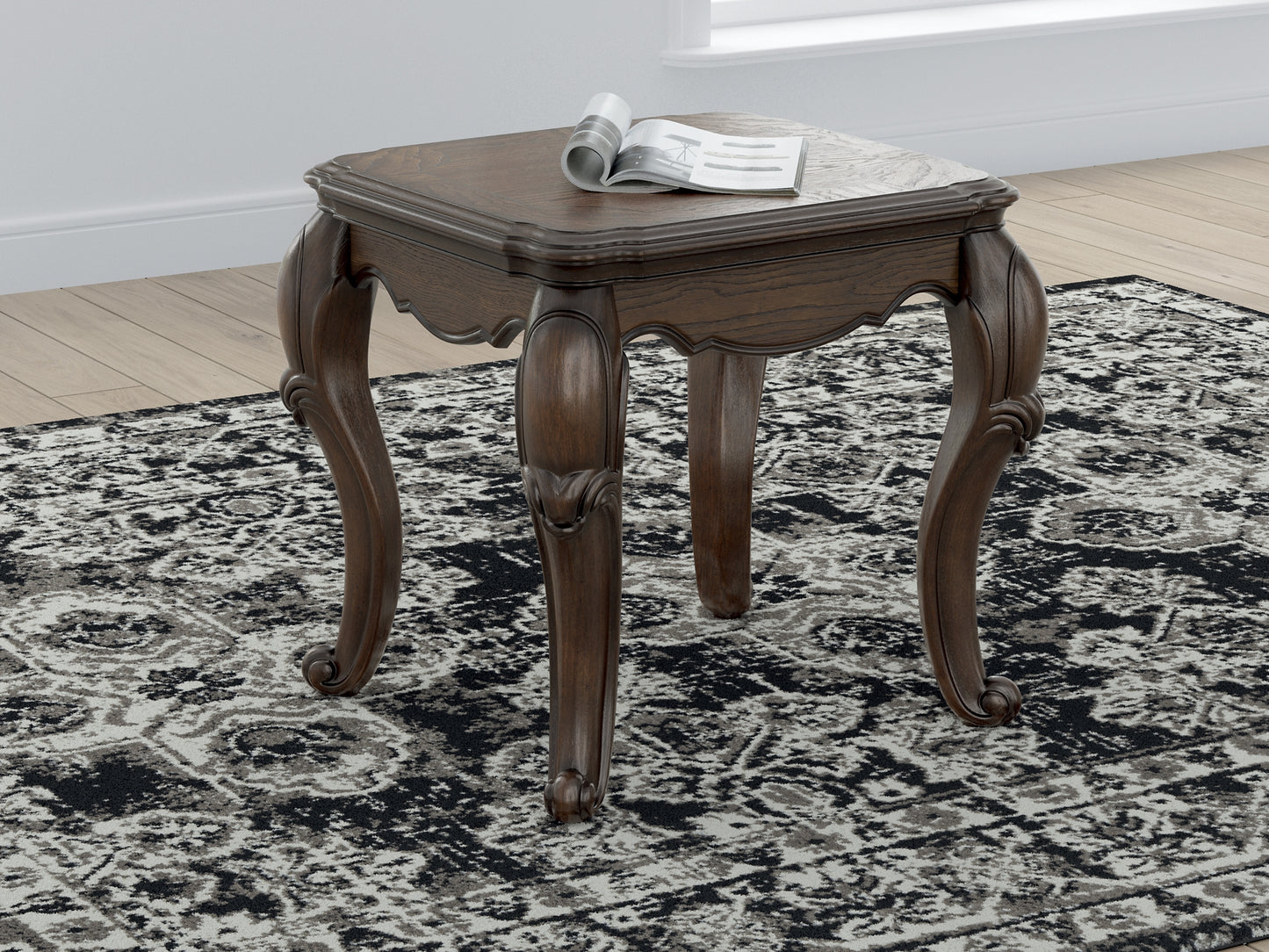 Ashley Express - Mesa auxiliar rectangular Maylee