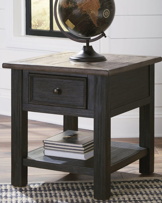 Ashley Express - Mesa auxiliar rectangular Tyler Creek