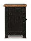 Ashley Express - Mesa auxiliar con silla Valebeck