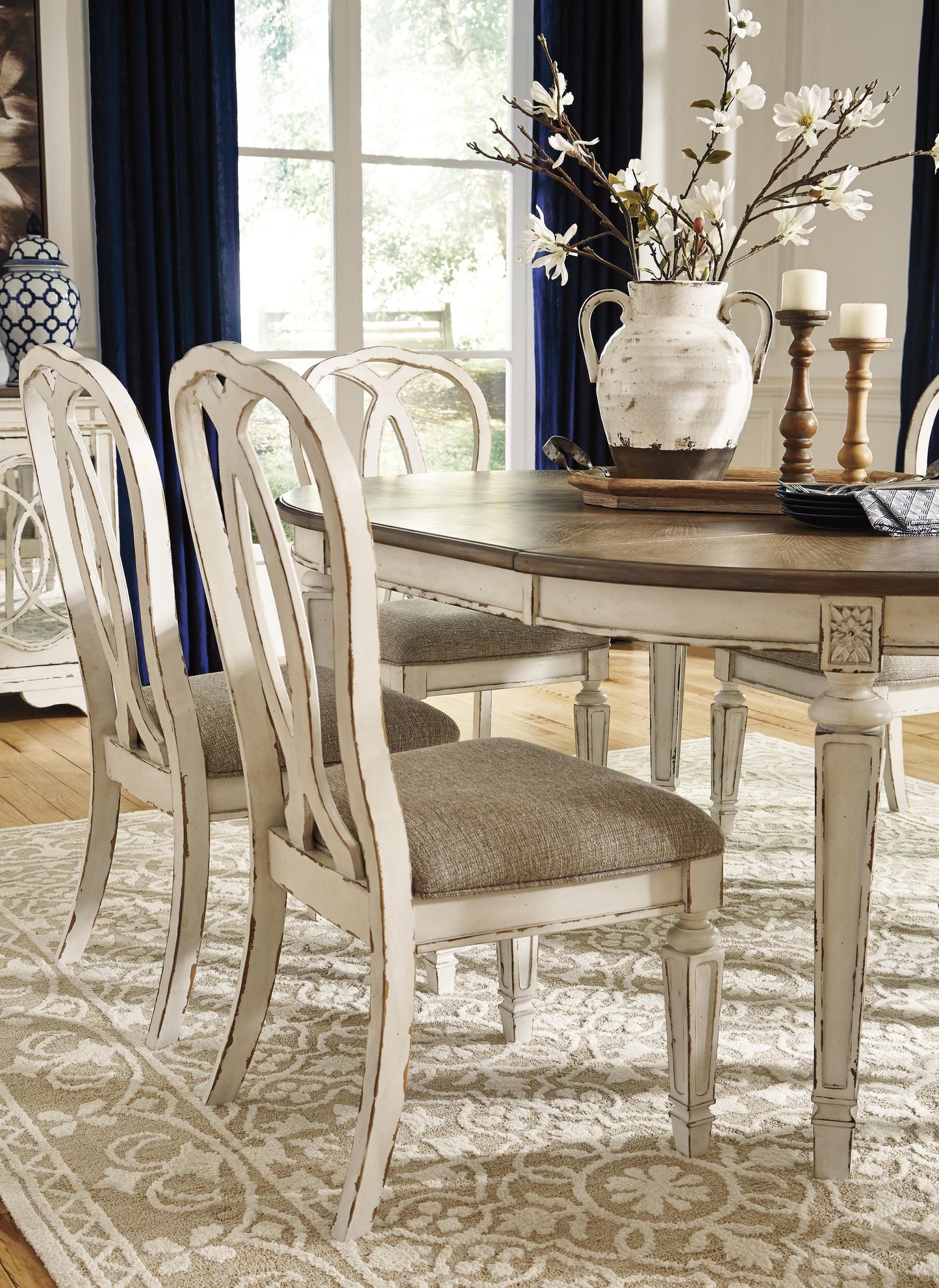 Ashley Express - Silla auxiliar UPH Realyn Dining (2 unidades)