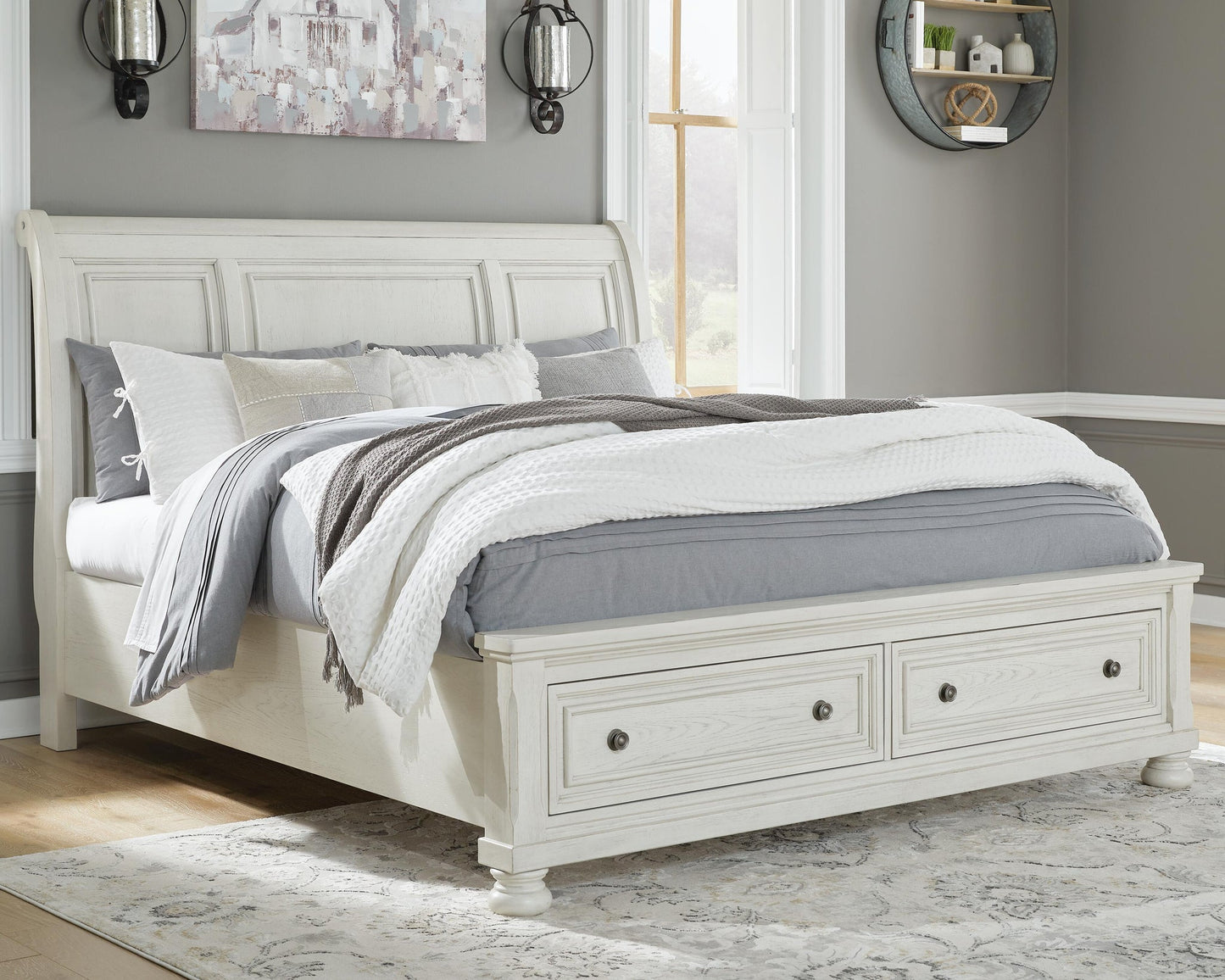Ashley Express - Cama tipo trineo Robbinsdale con espacio de almacenamiento
