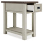 Ashley Express - Mesa auxiliar con silla Bolanburg