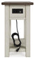 Ashley Express - Mesa auxiliar con silla Bolanburg