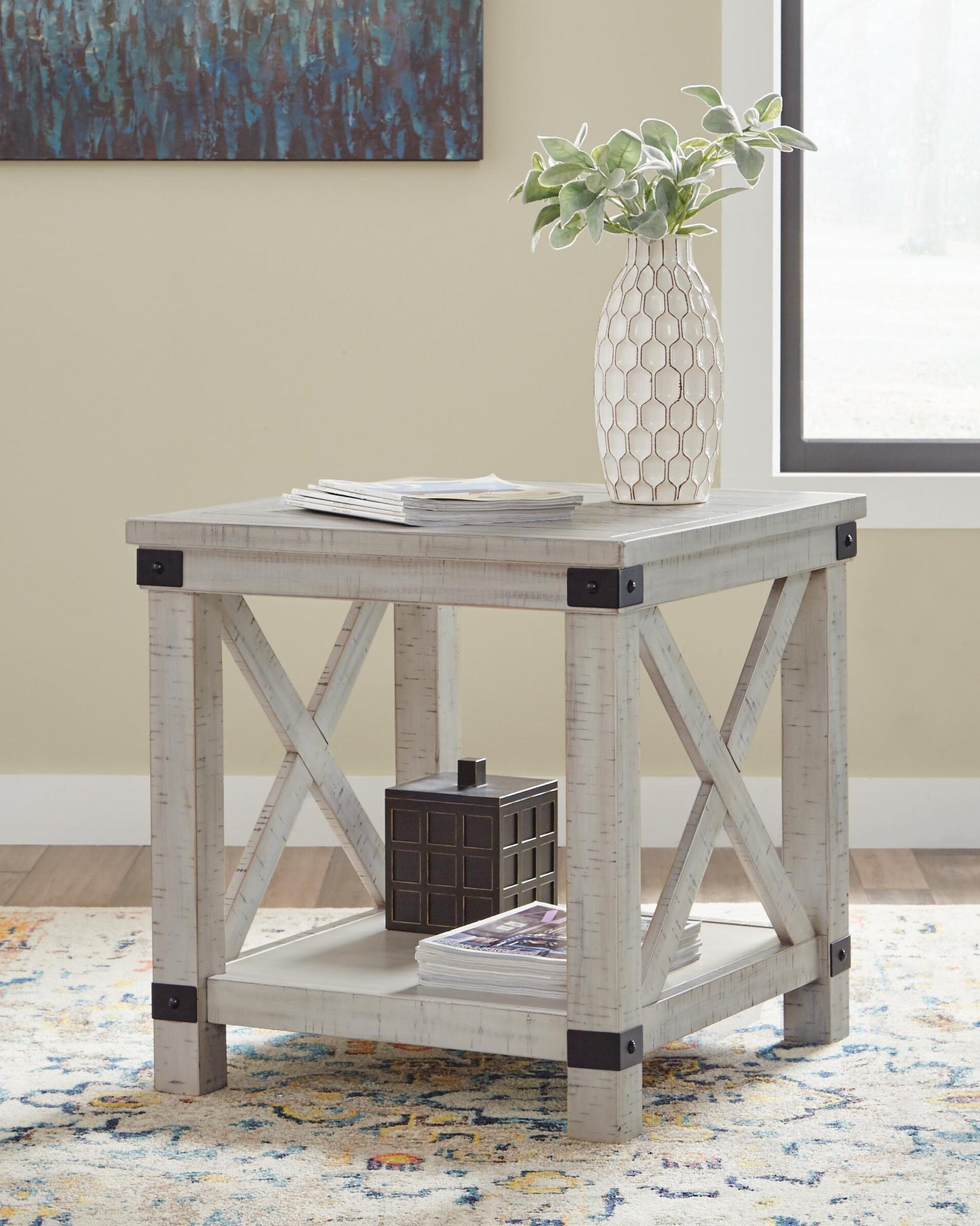 Ashley Express - Mesa auxiliar rectangular Carynhurst