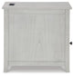 Ashley Express - Mesa auxiliar con silla Treytown
