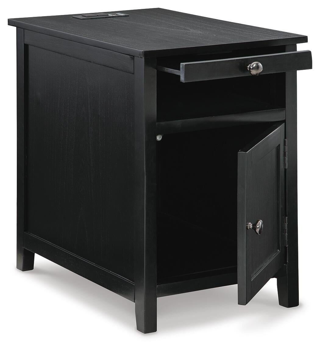 Ashley Express - Mesa auxiliar con silla Treytown