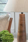 Ashley Express - Lámpara de mesa de madera Danset (1 unidad)