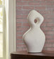Ashley Express - Escultura de Arthrow
