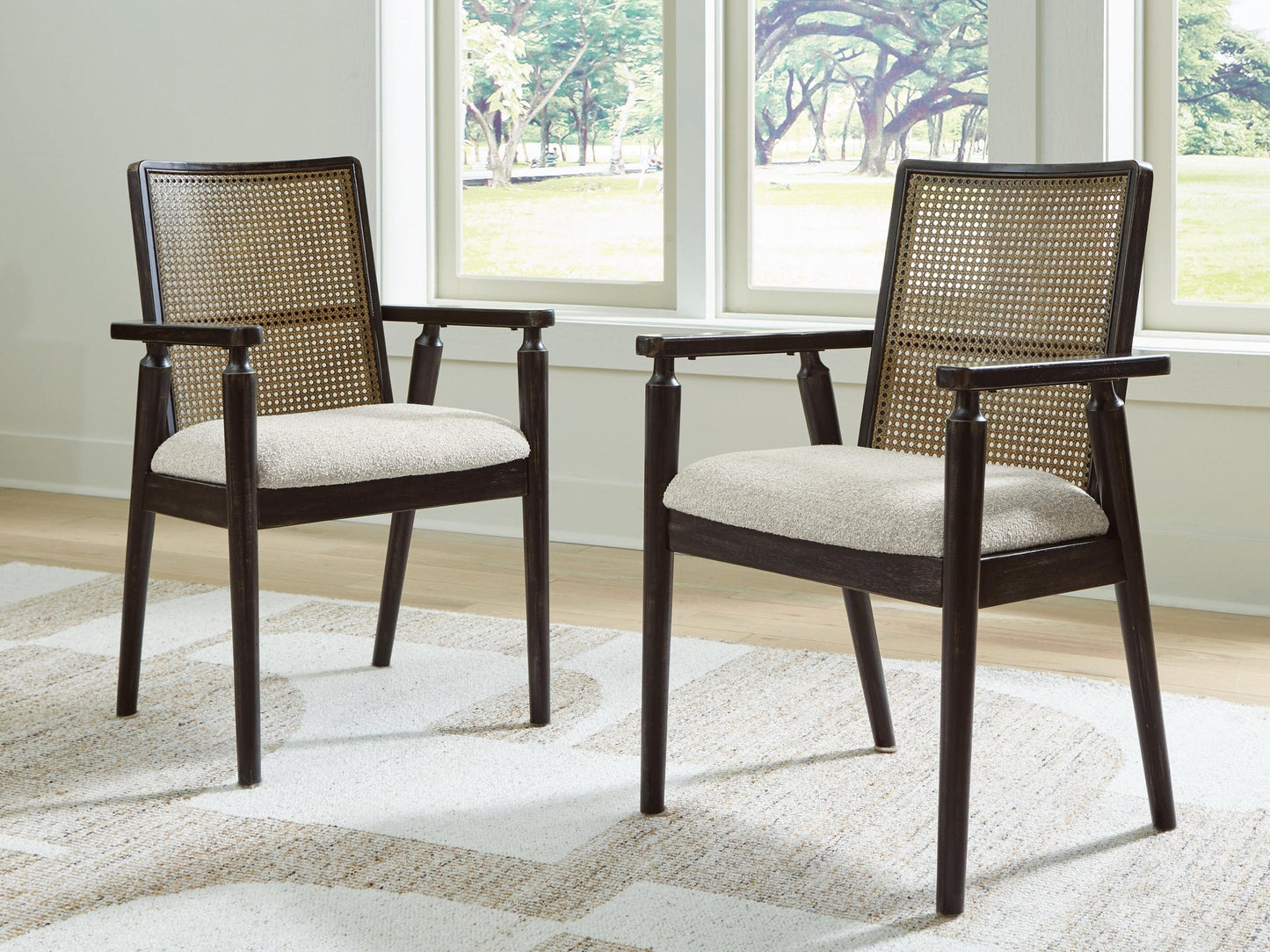 Ashley Express - Sillón Galliden Dining UPH (2 unidades)